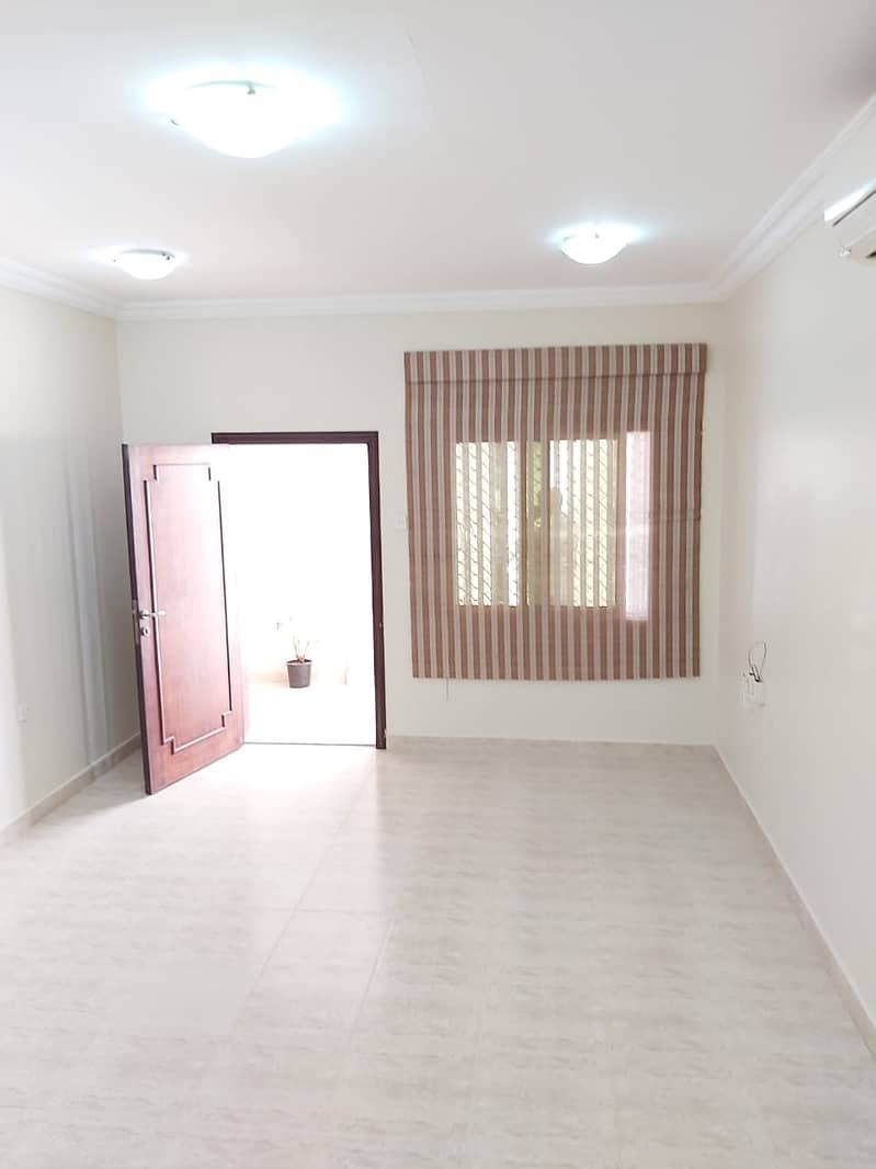 Spacious 1 BHK Monthly 2500 AED at Al Shawamekh
