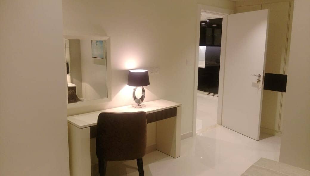 8 FULLY FURNISHED| HIGH FLOOR| CANAL VIEW FOR 72000