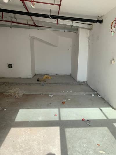Spacious Shops | Parking Available Spacious Shops | Parking Available