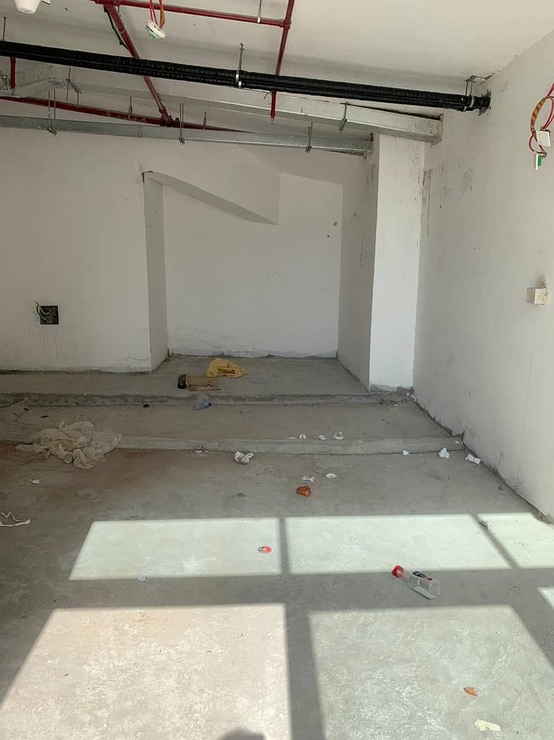 Spacious Shops | Parking Available Spacious Shops | Parking Available