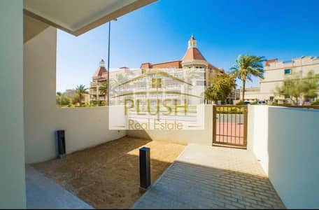 READY TO MOVE IN l 4 BR+M VILLA l PRIVATE ELEVATOR l LUXURIOUS READY TO MOVE IN l 4 BR+M VILLA l PRIVATE ELEVATOR l LUXURIOUS