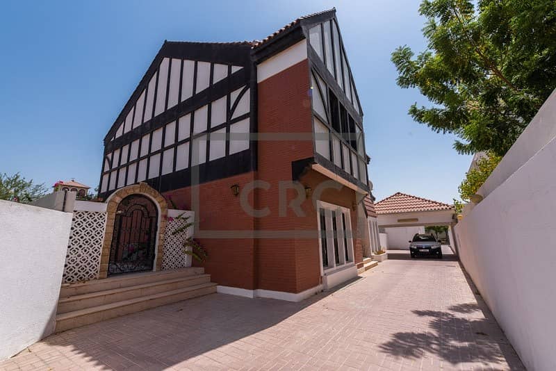 Spacious Commercial Villa|12 Parking|Fitted