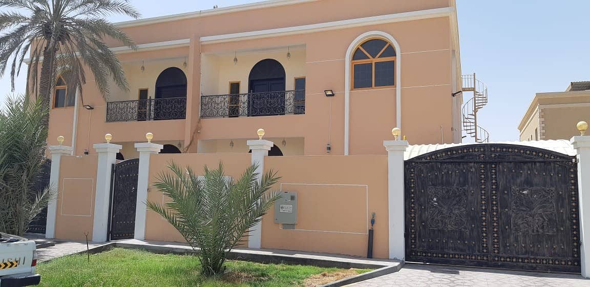 In Sharjah for rent a villa in Al Hoshi area at a good price