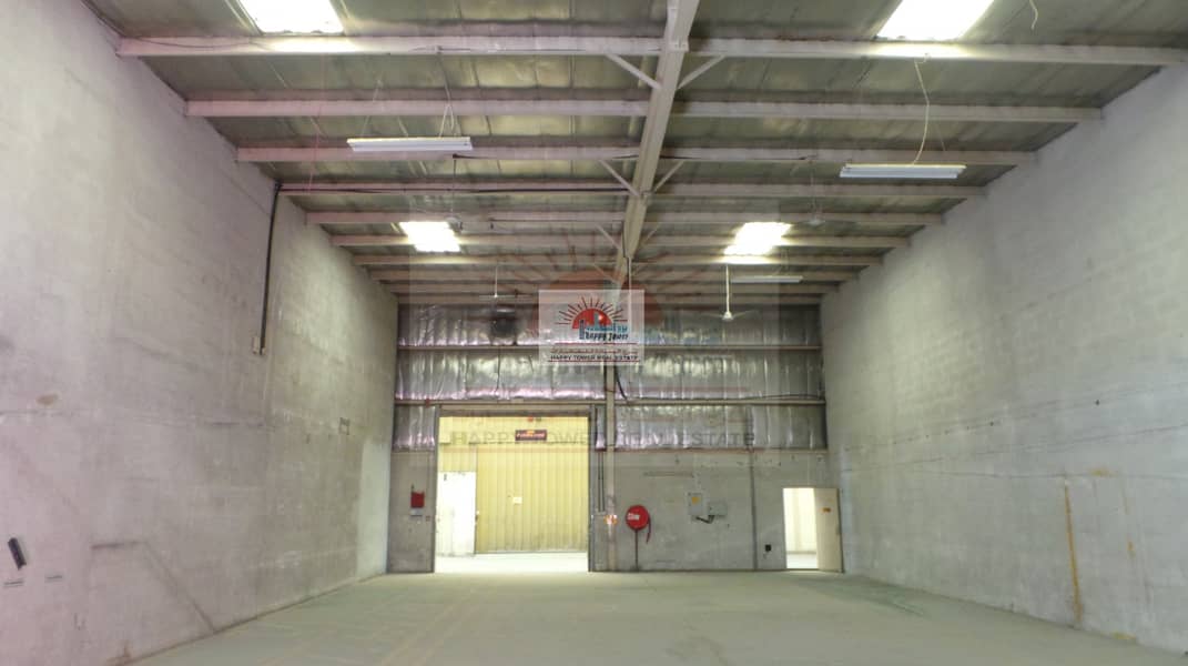 5 3200 sqfts warehouse for rent in Umm Ramool