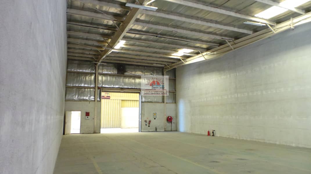 13 3200 sqfts warehouse for rent in Umm Ramool