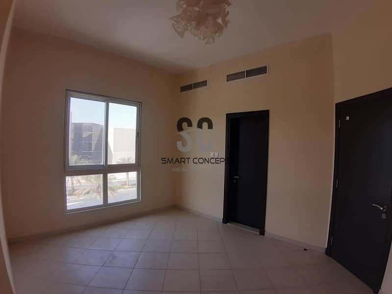 True Price 3 bedroom with Maid & Laundry True Price 3 bedroom with Maid & Laundry