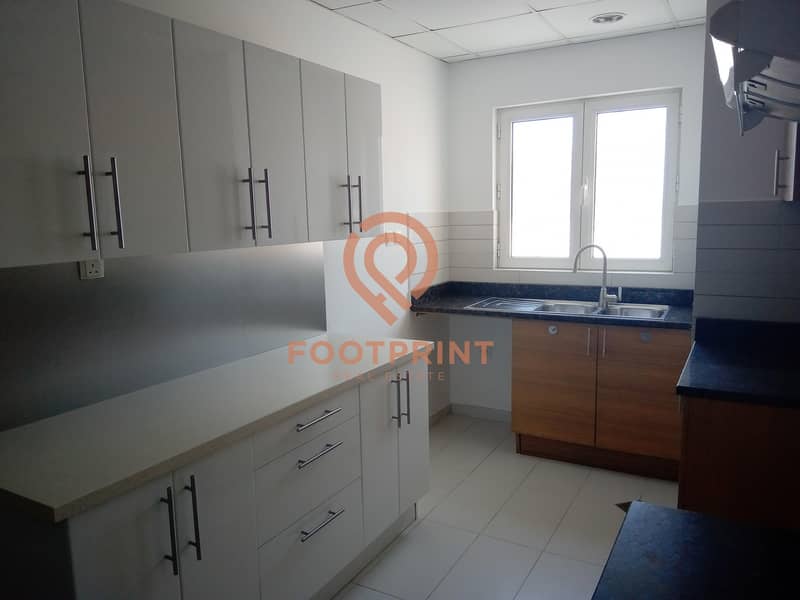 2 Close Kitchen with Balcony 3 Beds + Maid