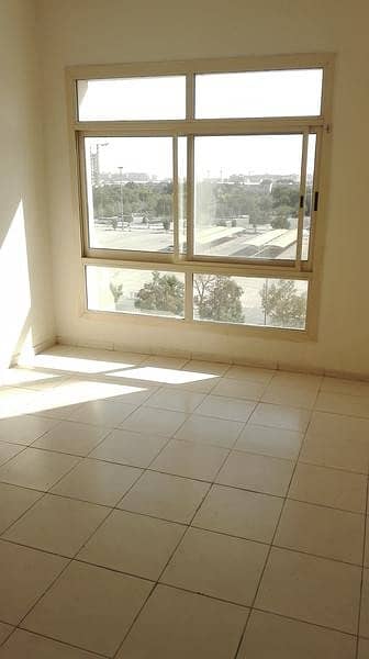 SPACIOUS AND LUXURY 2BHK WITH 3 WASHROOMS WITH GYM POOL FAMILY BUILDING ONLY 45K
