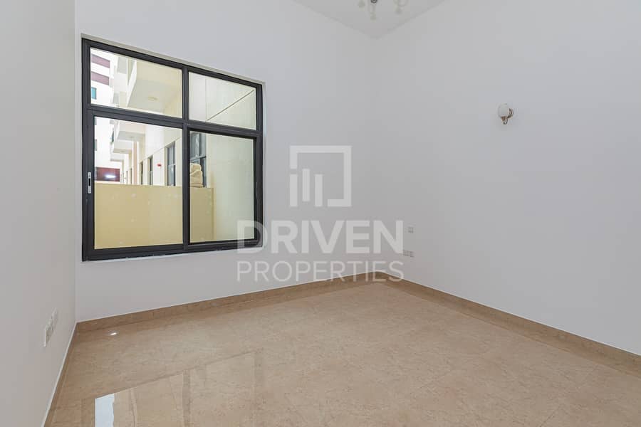 3 1 Bed Apartment with Storage room and Garden