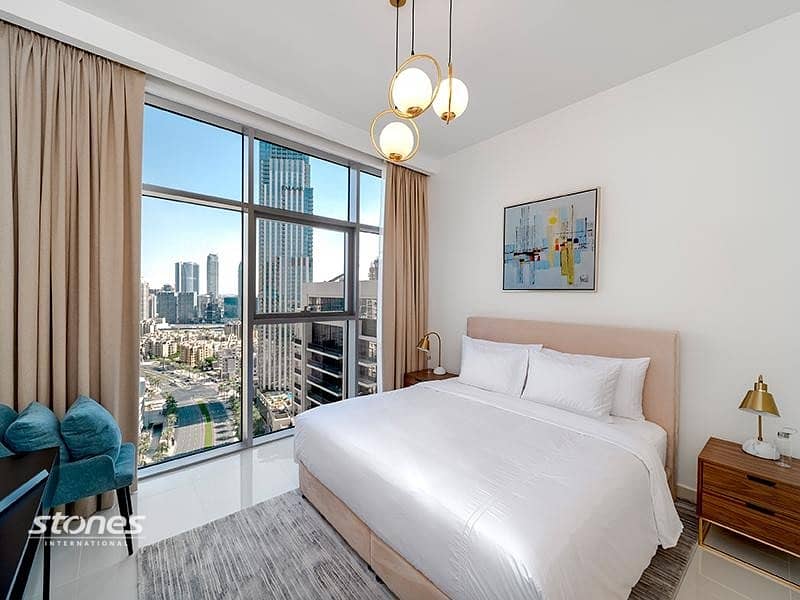 High-end Three-Bedrooms + M Boasts Boulevard Views