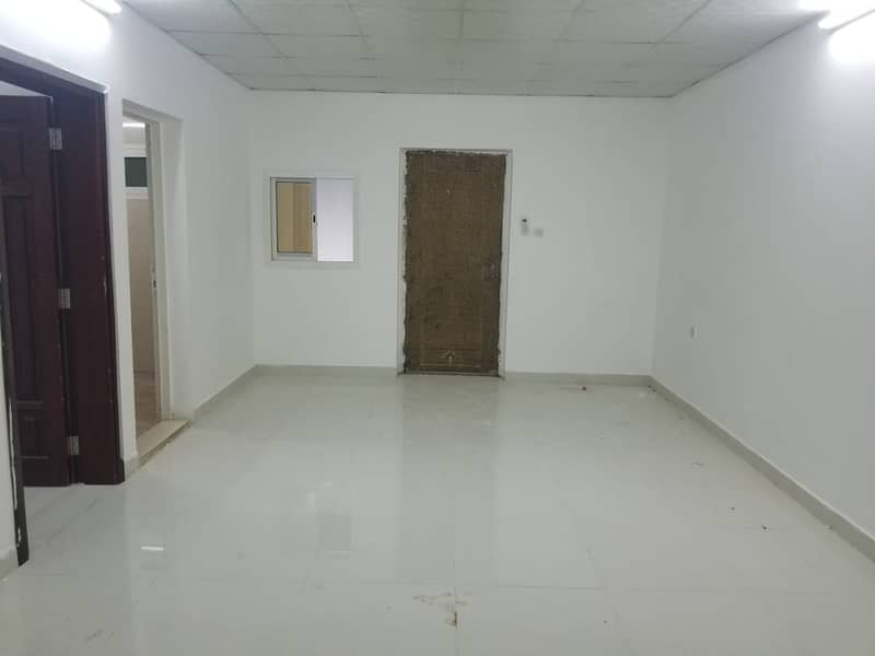 شقة في الشامخة 3 غرف 42000 درهم - 4517567
