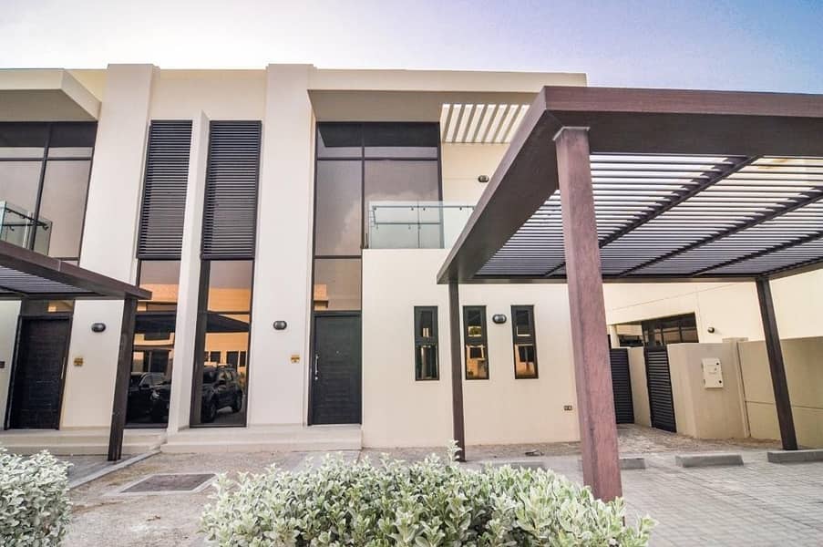 3 Bedroom Town House in Damac Hills for (SALE ONLY) 3 Bedroom Town House in Damac Hills for (SALE ONLY)
