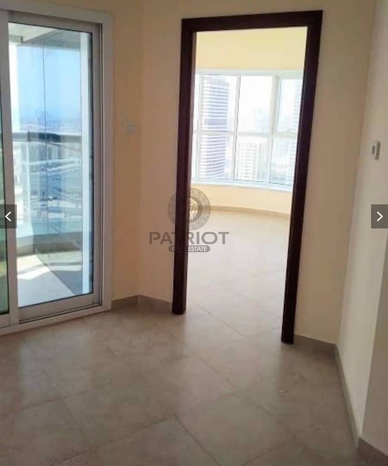 8 Studio apartment in Dubai Gate 2 new building few mints walk to metro station.