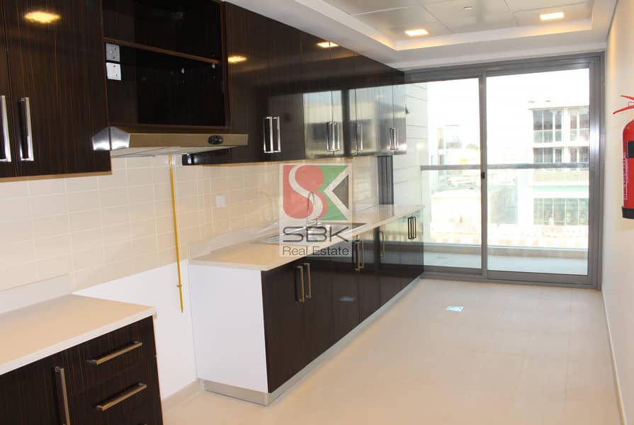 10 Spacious And Luxurious 2 Bedroom Available in Jumeirah 3