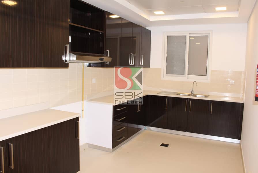 9 Spcious and Luxurious 1 bedroom Available in Jumeirah 3