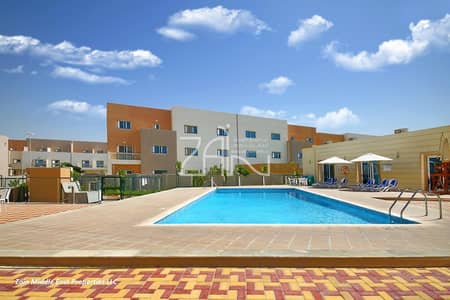 Single Row 3+1 Villa Well Maintained with Garden Single Row 3+1 Villa Well Maintained with Garden