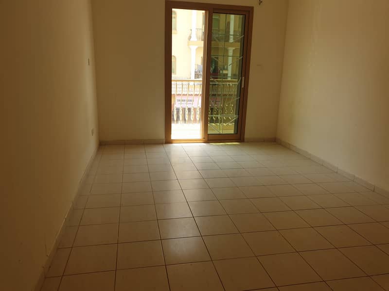 VACANT 2 BED ROOM WITH BALCONY FOR SALE