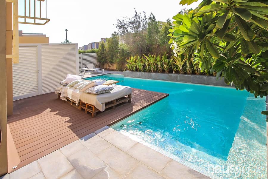 Exclusive | Upgraded Kitchen | Private Pool