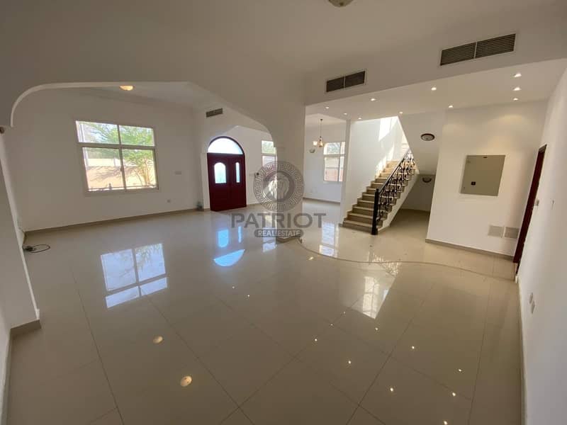 2 SUPER BRIGHT 3BR MAIDS PVT POOL GARDEN INDEPENDENT VILLA IN JUMEIRAH 3