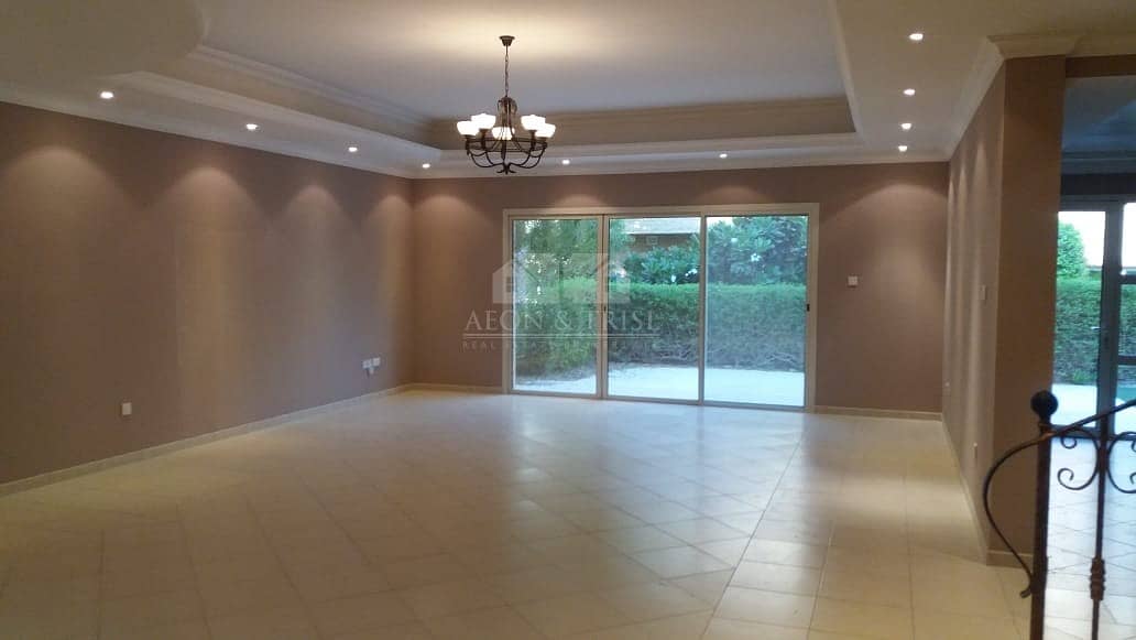 Huge 4 Bed | Exquisite unit | With Courtyard | Barsha 1 Huge 4 Bed | Exquisite unit | With Courtyard | Barsha 1