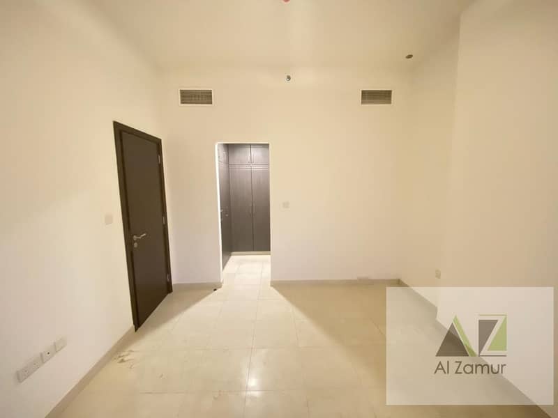 IN SILICON HEIGHTS 2 SPACIOUS 1BHK IN 38K