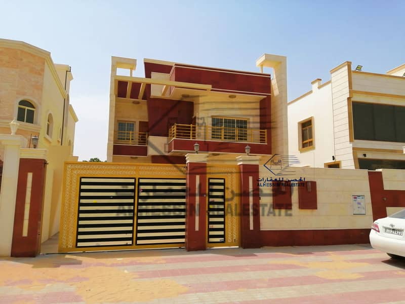 Own a very excellent villa, personal finishing, the villa is located on a corner without down payment and free ownership for all nationalities for life