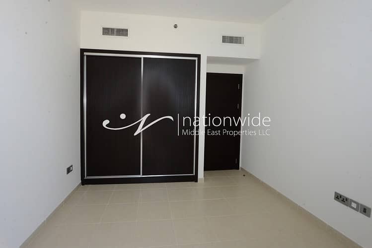 15 Vacant! Alluring 3 BR Townhouse In Mangrove Place