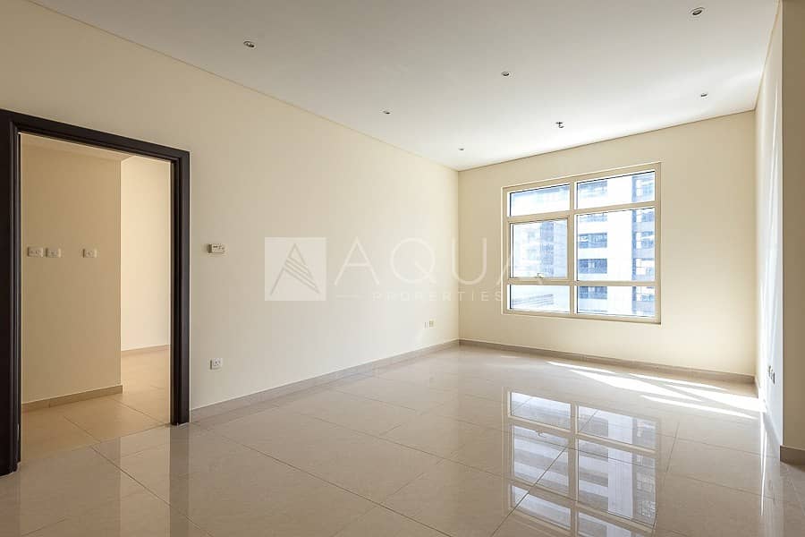 Spacious Unit | Mid Floor | Vacant