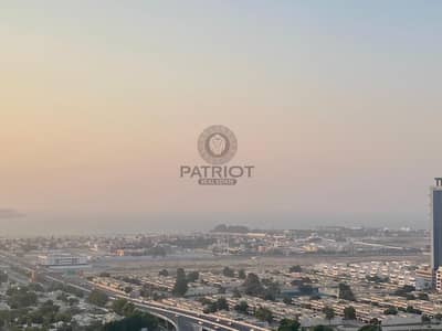 Upgraded 3Bedroom+Maids Room Apartment With Excellent Views Upgraded 3Bedroom+Maids Room Apartment With Excellent Views