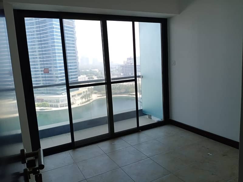 12 1 MONTH FREE | 2 Bedrooms | Double Balcony | Full Lake View