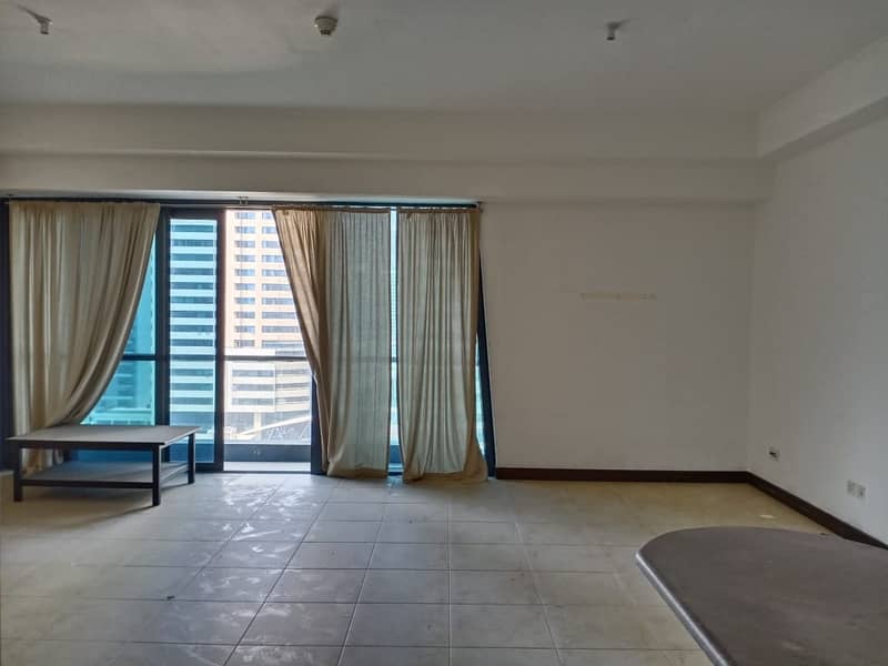 15 1 MONTH FREE | 2 Bedrooms | Double Balcony | Full Lake View