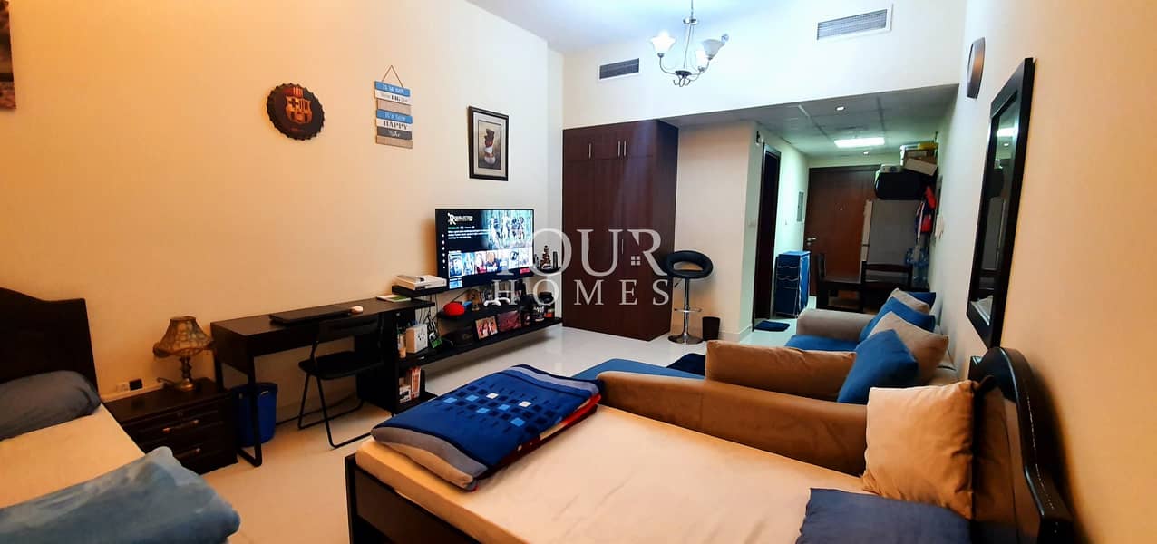 12 GOLF VIEW | HIGH FLOOR | WELL MAINTAINED STUDIO