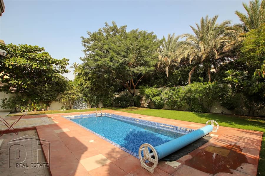 Private Lift | Exquisite Pool | Leafy Garden