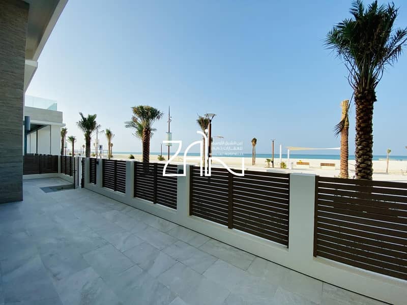 Full Sea View Luxury 2 BR Townhouse with Terrace