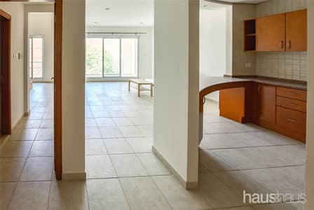 Family Oriented | Green Surrounding| Extra Storage Family Oriented | Green Surrounding| Extra Storage