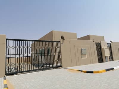 BAUNDRY WALL FOR SALE IN EMIRATES INDUSTRIAL AREA NEW AL HANOO BAUNDRY WALL FOR SALE IN EMIRATES INDUSTRIAL AREA NEW AL HANOO