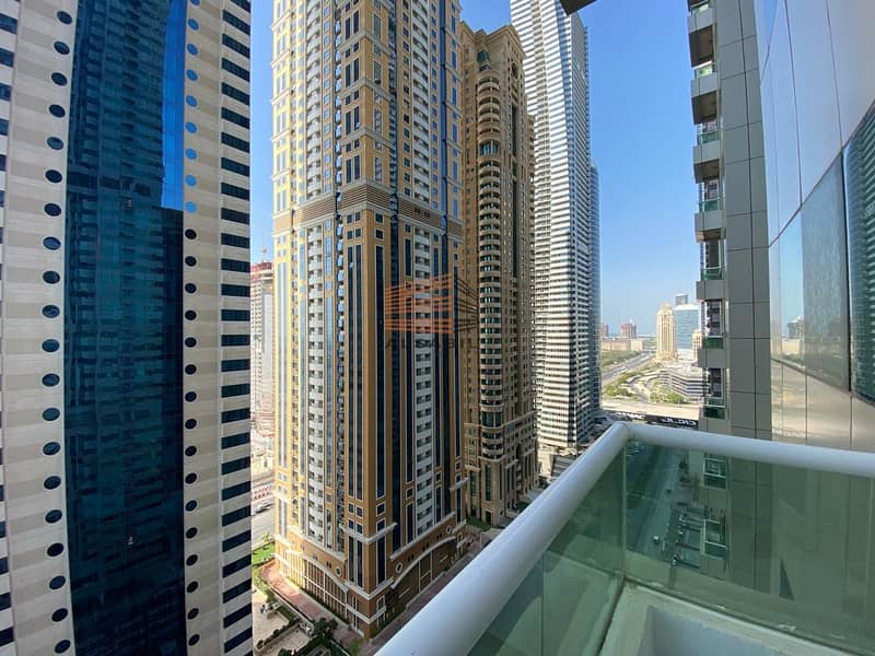 18 2BR & free AC & 1month free & with Balcony in Marina Pinnacle