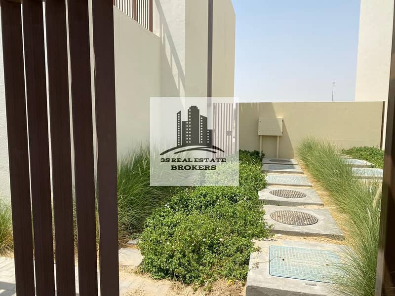 25 READY TO MOVE IN | BRAND NEW | DUBAI SOUTH