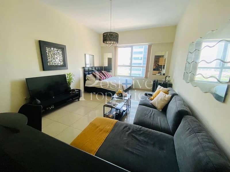 FURNISHED |LOW FLOOR | READY TO MOVE