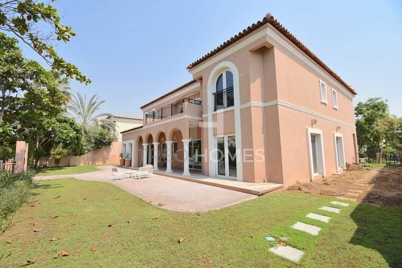 Stunning Fully Upgraded Villa in the East