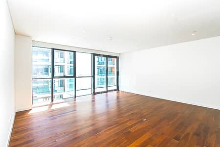 Huge Layout and Peaceful Apt with Pool Views Huge Layout and Peaceful Apt with Pool Views