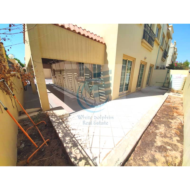 **1 MONTH FREE**WELL MAINTAINED-LARGE CORNER 3 BR-PVT BACKYARD-PANTRY-MAID VILLA ON A PRIME LOCATION **1 MONTH FREE**WELL MAINTAINED-LARGE CORNER 3 BR-PVT BACKYARD-PANTRY-MAID VILLA ON A PRIME LOCATION
