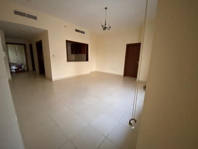 ONE MONTH FREE ! LARGE 1BHK IN DESERT SUN TOWER WITH BALCONY 35/K ONE MONTH FREE ! LARGE 1BHK IN DESERT SUN TOWER WITH BALCONY 35/K