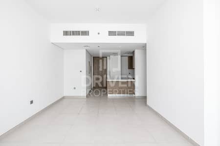 Modern 2 Bedroom Apartment plus Maid's Room Modern 2 Bedroom Apartment plus Maid's Room