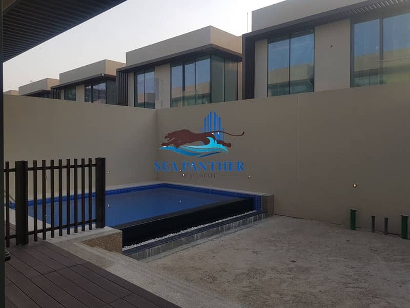 8 Ready Luxery Villa With Private Pool Near Downtown Dubai