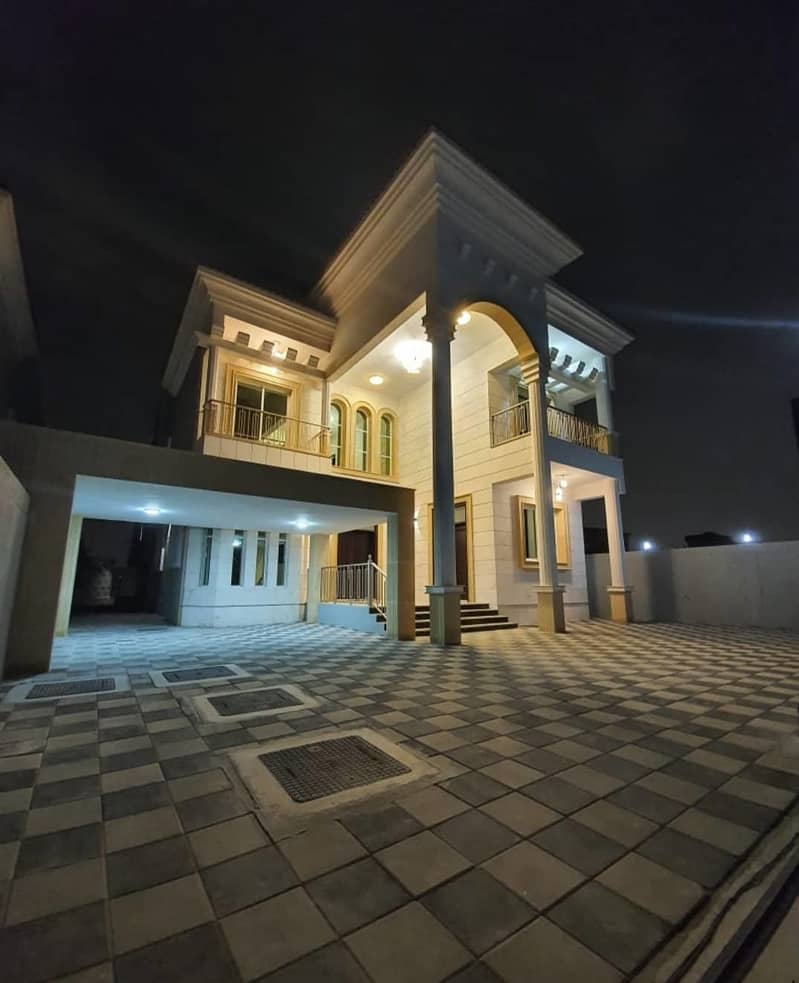 For urgent sale, villa with luxurious hotel design and super deluxe finishing without down payment, artist location, negotiable price with the owner, near Al Hamidiyah Police Station and Emirates Street