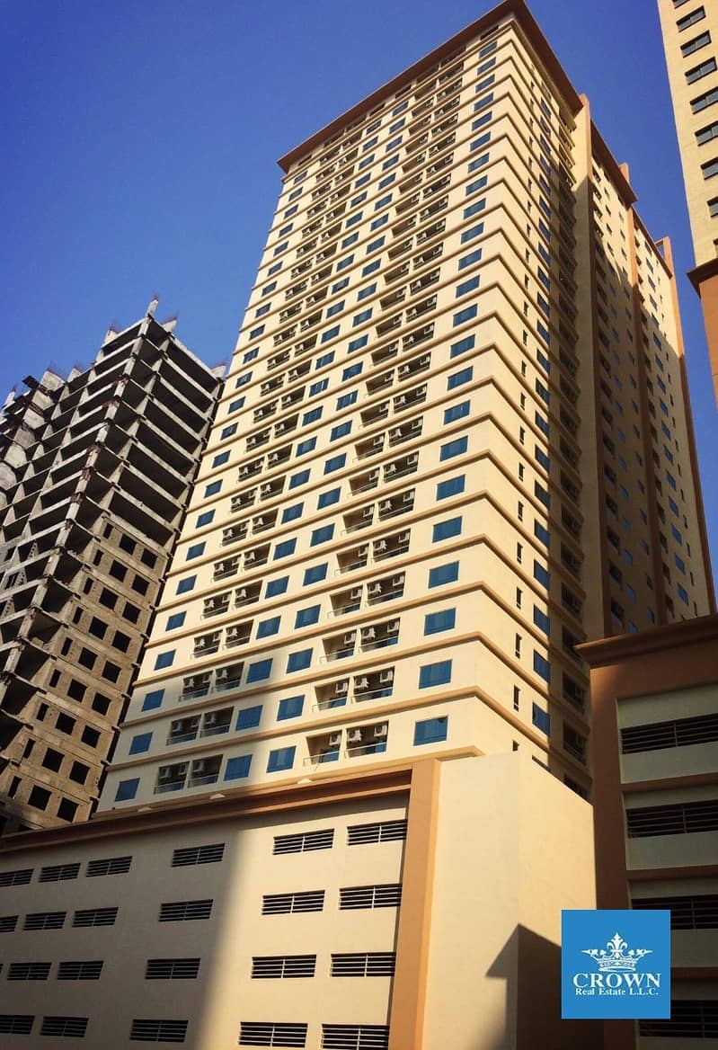 شقة في برج البحيرة،مدينة الإمارات‬ 1 غرفة 16000 درهم - 4682061