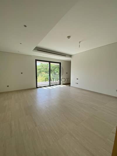 Luxurious |4 Bed Rooms Townhouse| Ready To Move In Luxurious |4 Bed Rooms Townhouse| Ready To Move In