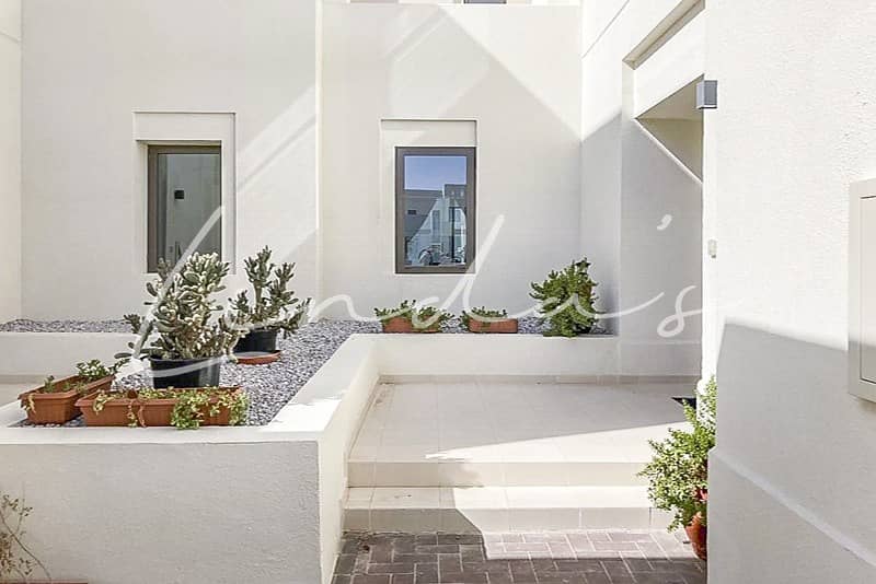 Furnished 3 Beds+Study Townhouse in Mira Oasis 2