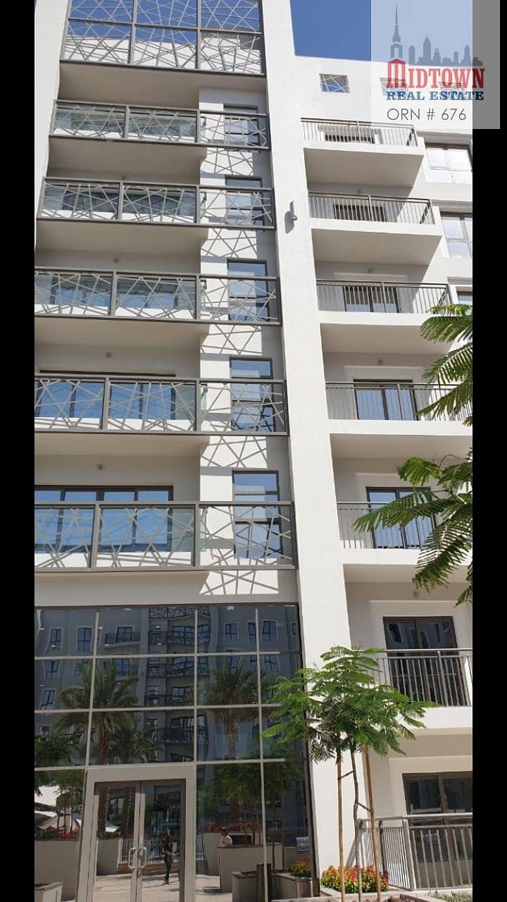 Specious & Pool view 2 br in the heart of Dubai Specious & Pool view 2 br in the heart of Dubai